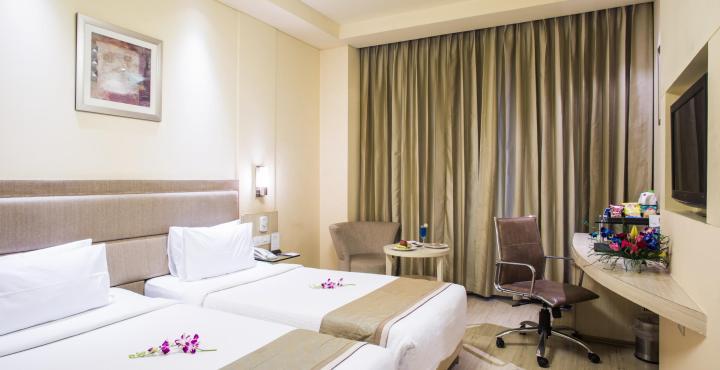 Sarovar Portico Naraina, Hotel Neu-Delhi Exterior foto