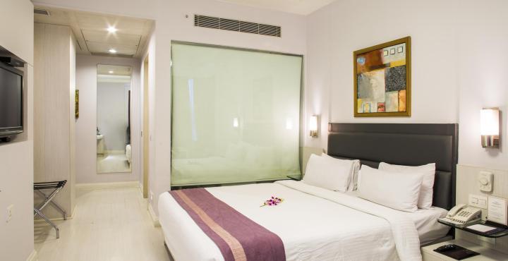 Sarovar Portico Naraina, Hotel Neu-Delhi Exterior foto